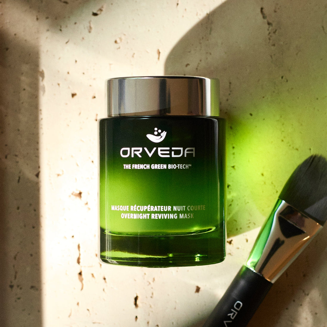 THE COMPLETE GUIDE TO YOUR SKIN MICROBIOME